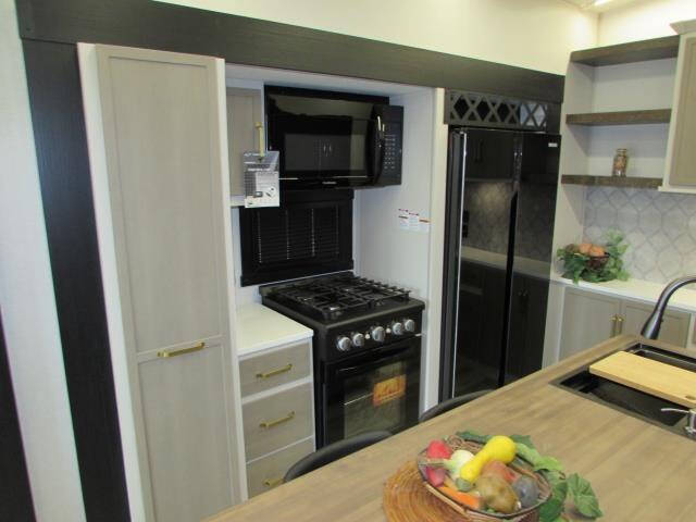 2025 Forest River 38 VERANDA