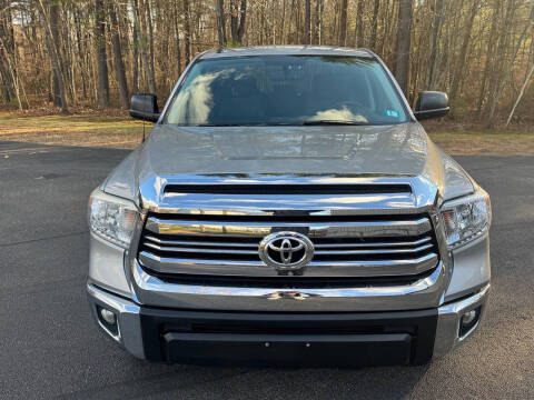 2017 Toyota Tundra SR5
