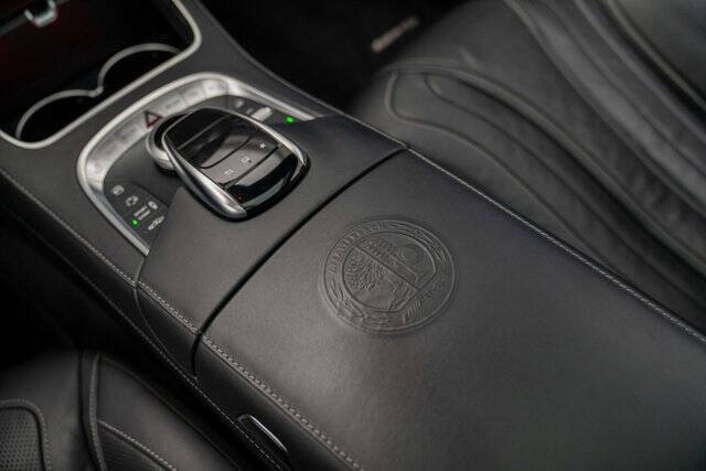 2016 Mercedes-Benz S-Class 32