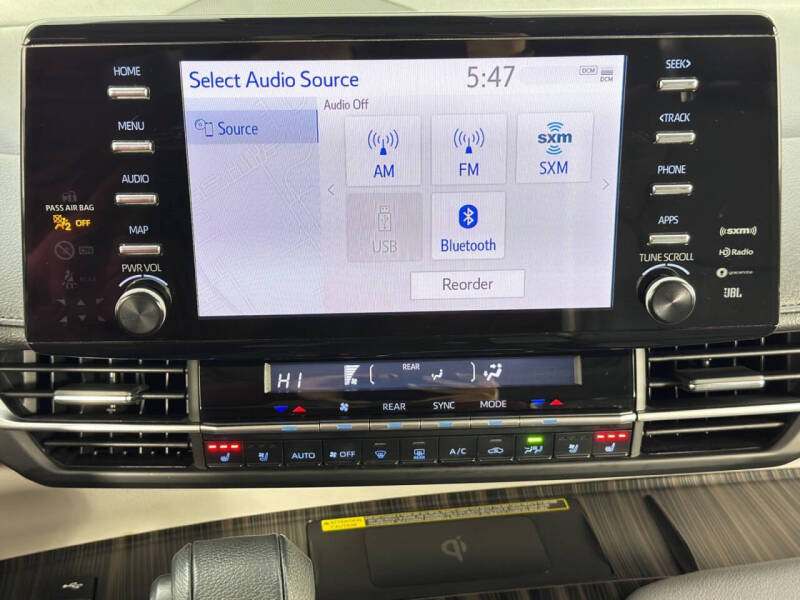 2022 Toyota Sienna Limited 7-Passenger