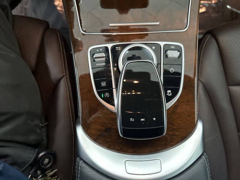 2017 Mercedes-Benz GLC GLC 300