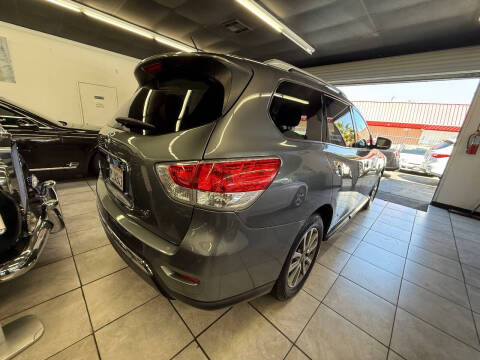 2016 Nissan Pathfinder S