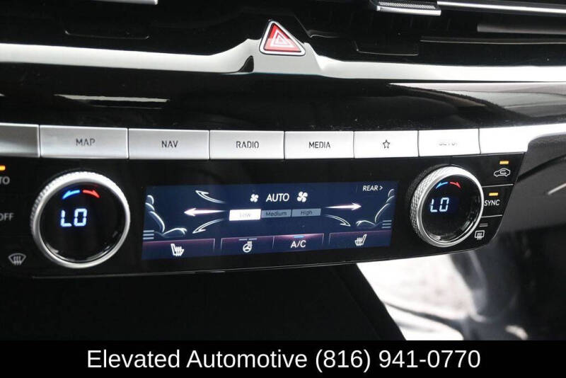 2023 Genesis G80