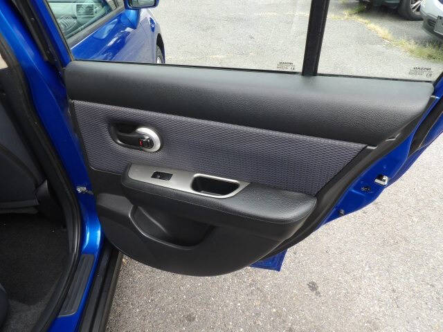 2009 Nissan Versa 1.8 SL