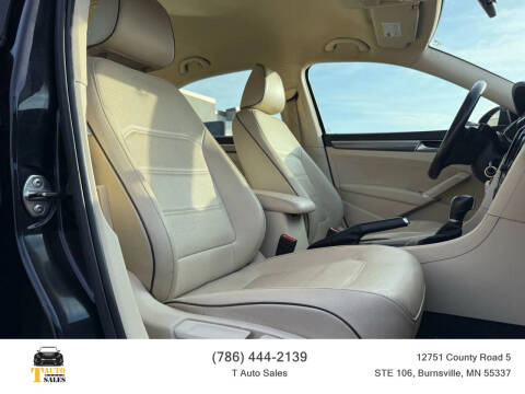 2017 Volkswagen Passat 1.8T R-Line