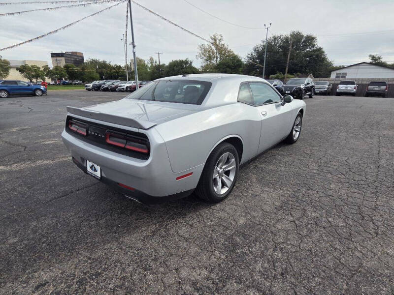 2022 Dodge Challenger SXT