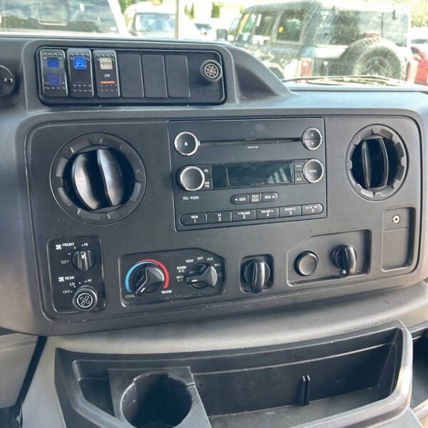 2014 Ford E-Series E-450 SD