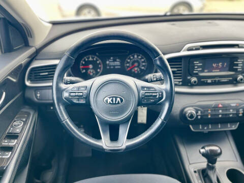 2016 Kia Sorento LX