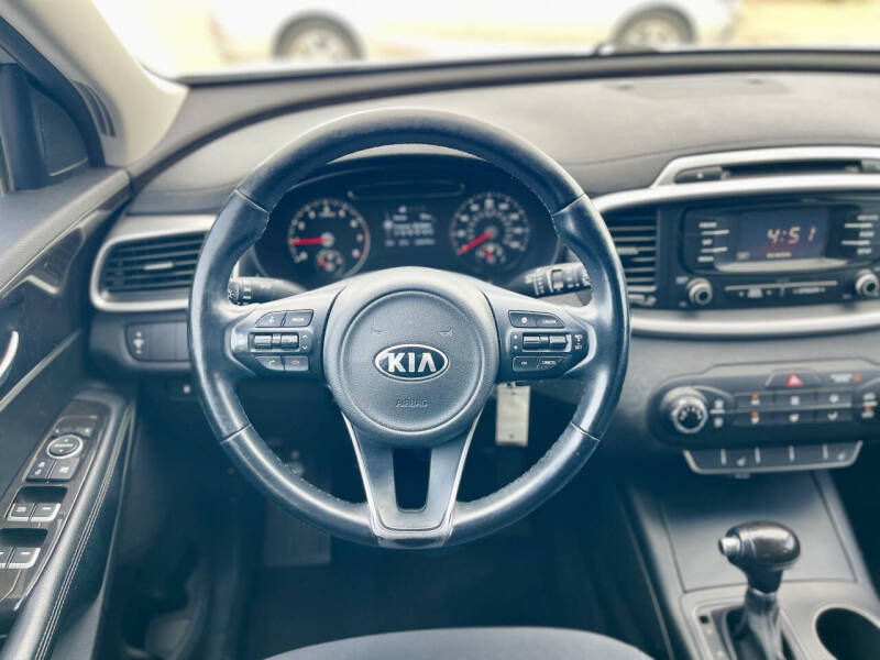 2016 Kia Sorento LX