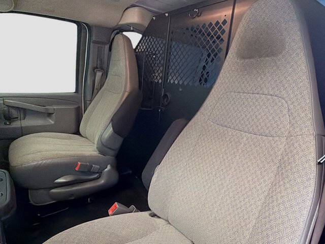 2022 Chevrolet Express 2500