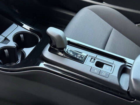 2024 Toyota Prius LE