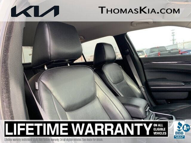 2019 Chrysler 300 Limited