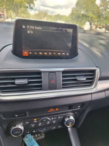 2018 Mazda MAZDA3 Touring