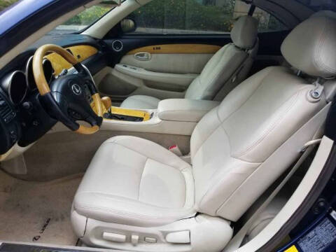 2004 Lexus SC 430