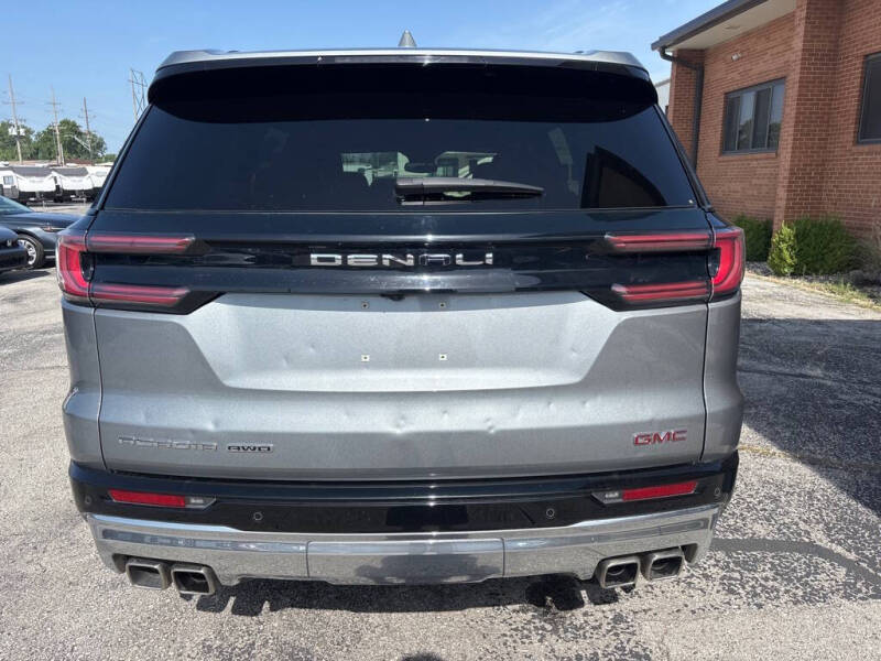 2025 GMC Acadia Denali