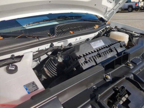 2025 Chevrolet Express 2500