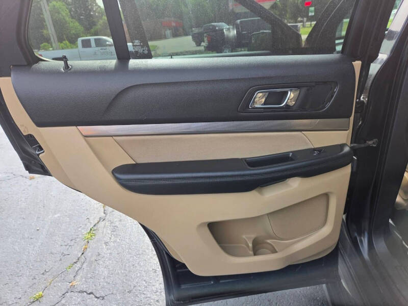 2017 Ford Explorer