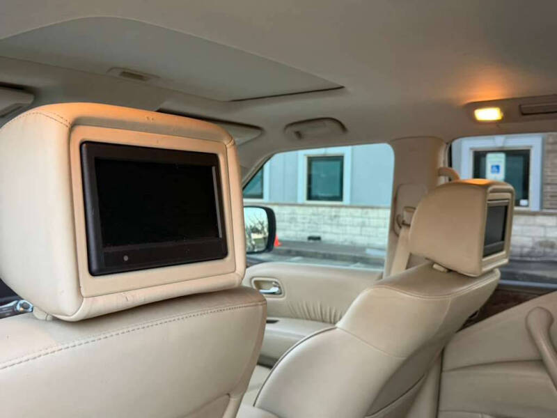 2016 Infiniti QX80