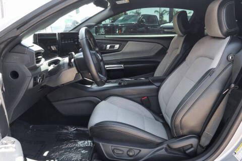 2025 Ford Mustang EcoBoost