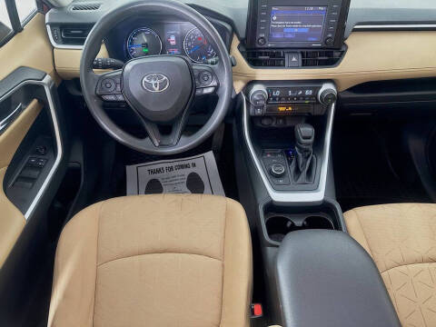 2021 Toyota RAV4 Hybrid XLE