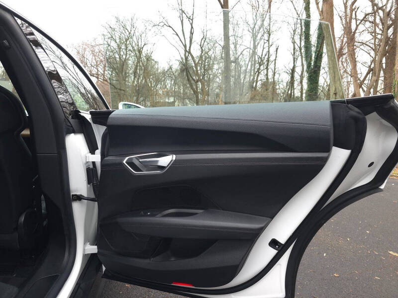 2022 Audi e-tron GT quattro Premium Plus