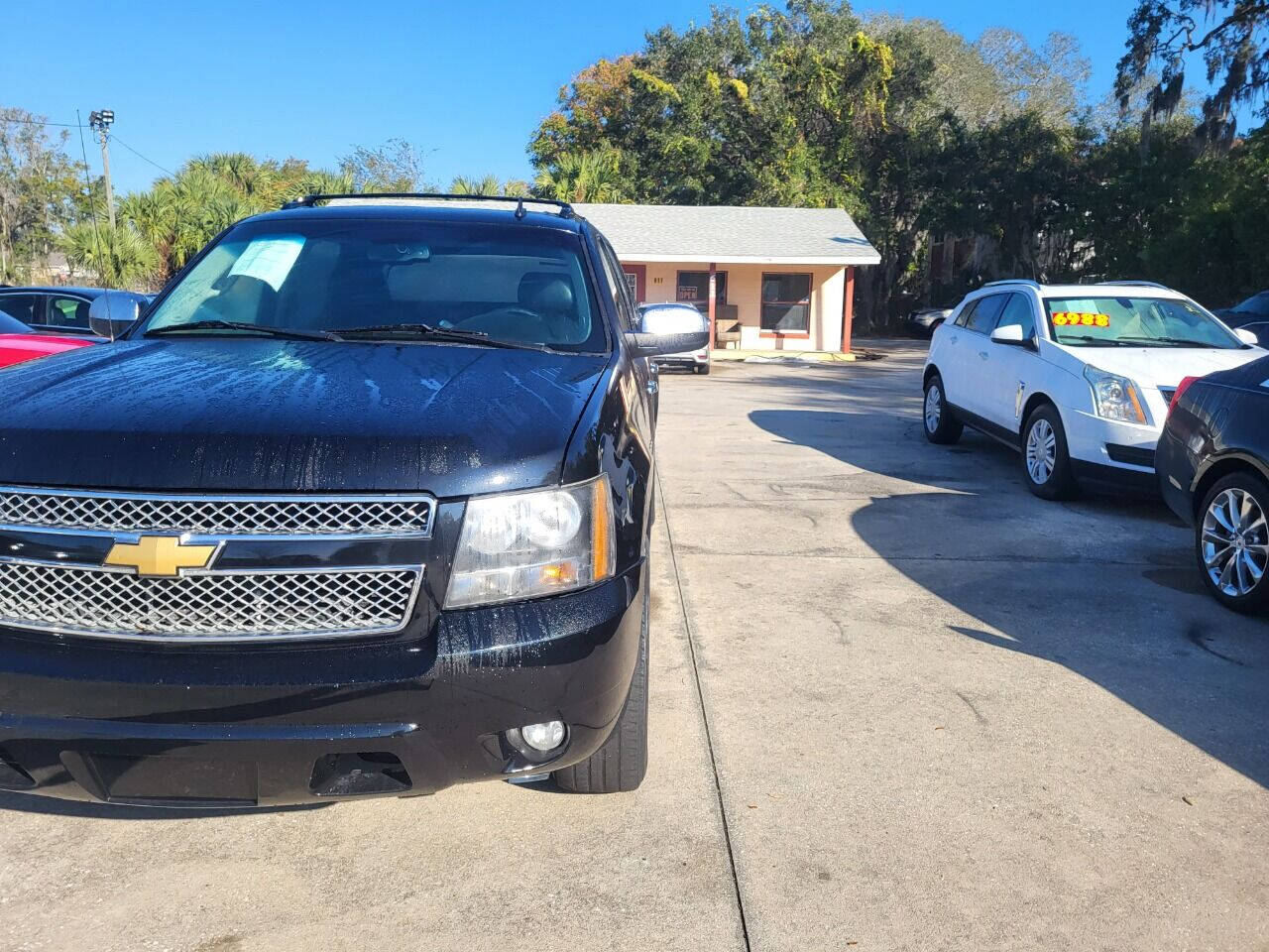 2012 Chevrolet Avalanche for sale at FAMILY AUTO BROKERS in Longwood, FL