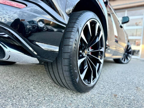 2024 Lamborghini Urus S