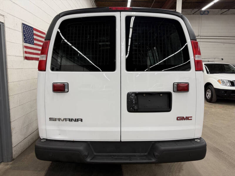 2019 GMC Savana 2500