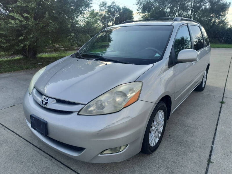 2007 Toyota Sienna XLE 7-Passenger