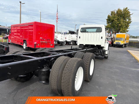 2016 Freightliner M2 106