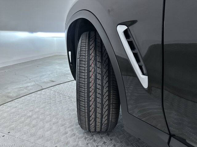 2023 BMW X4 xDrive30i