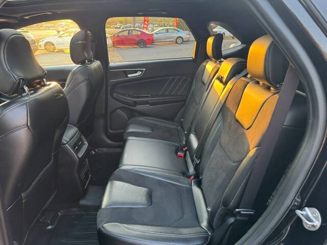 2019 Ford Edge ST