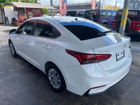 2022 Hyundai Accent SEL