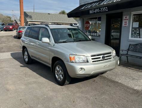 2005 Toyota Highlander for sale at karns motor company in Knoxville TN