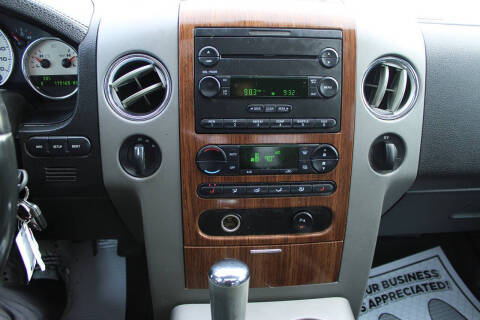 2004 Ford F-150 Lariat