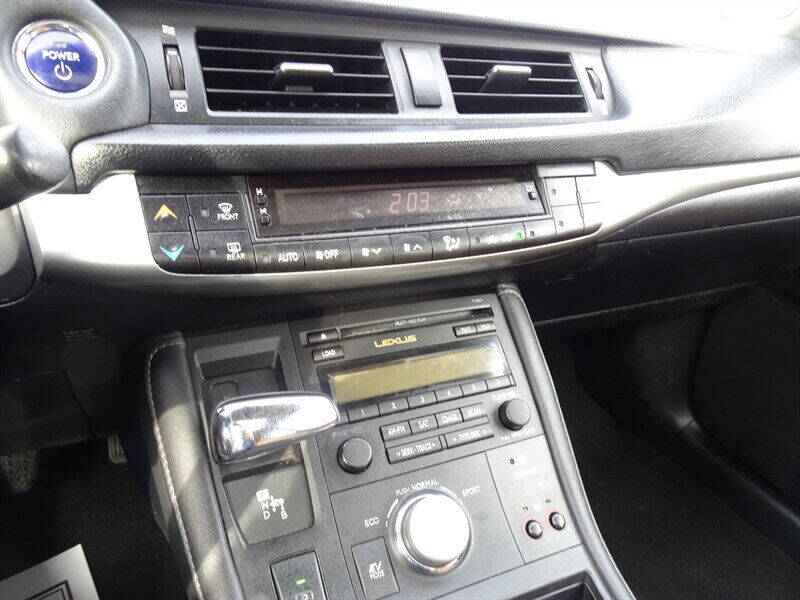 2011 Lexus CT 200h Premium