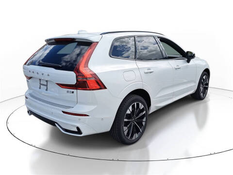 2026 Volvo XC60 B5 Plus