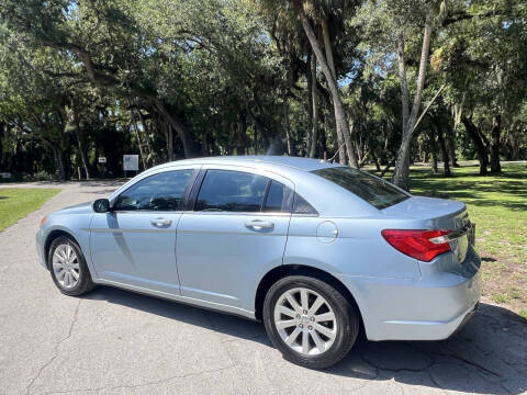 2012 Chrysler 200 Touring
