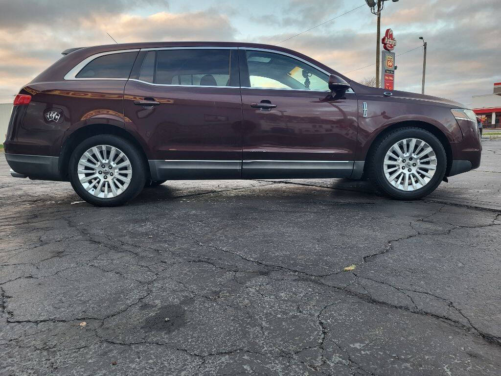 2010 Lincoln MKT for sale at COLLEGE MOTORS LLC in South Bend, IN