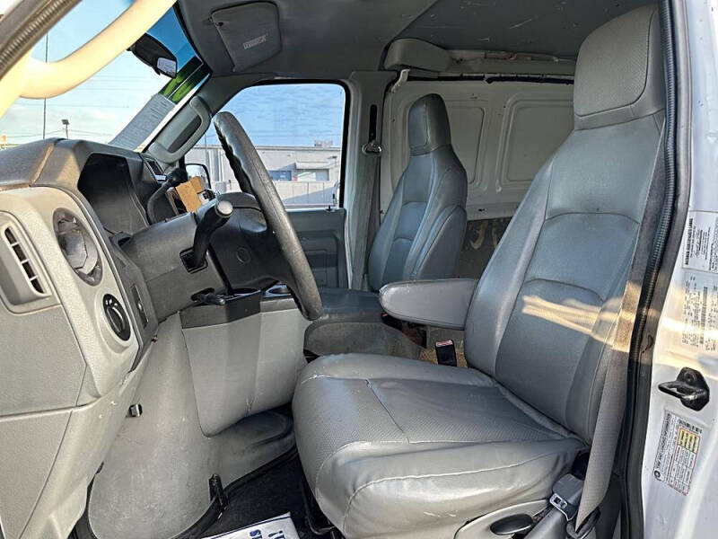 2009 Ford E-Series E-250