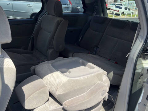 2006 Toyota Sienna