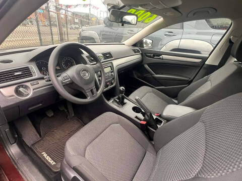 2013 Volkswagen Passat S PZEV