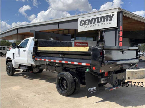 2022 Chevrolet Silverado 5500HD