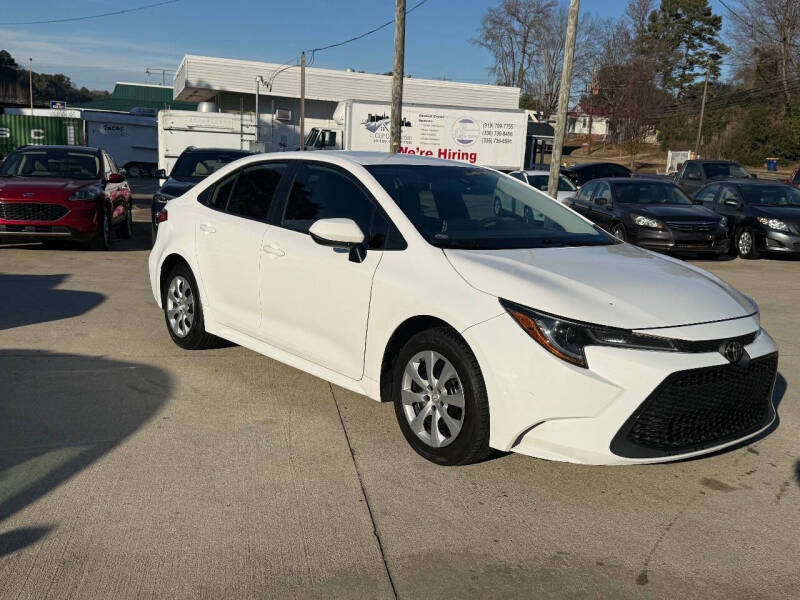 2021 Toyota Corolla LE's photo