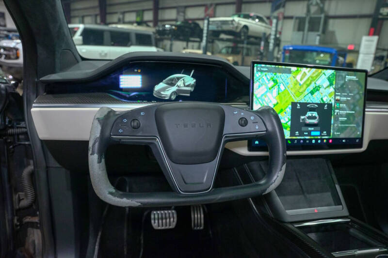 2022 Tesla Model X Plaid