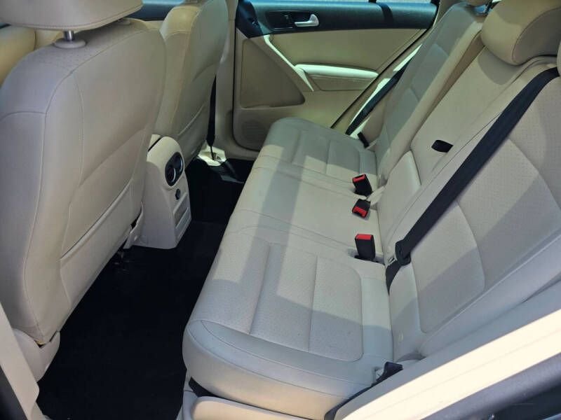 2017 Volkswagen Tiguan 2.0T Wolfsburg Edition