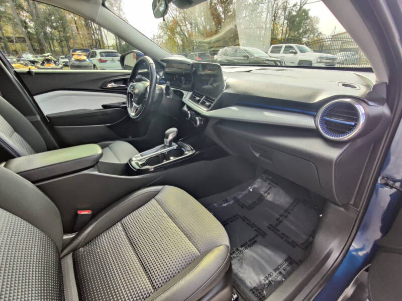 2024 Chevrolet Trax LT