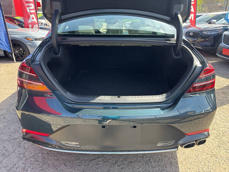 2023 Genesis G70 2.0T