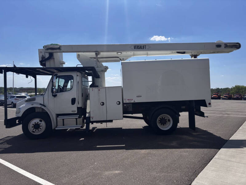 2007 Freightliner M2 106