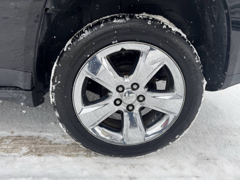 2014 Jeep Compass Limited's photo